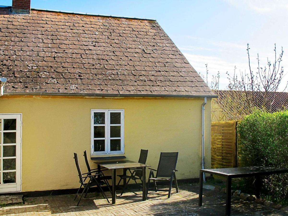 4 Person Holiday Home In Bandholm Exteriér fotografie